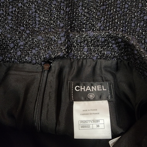 Chanel Tweed Suit Skirt Set - Picture 16 of 16